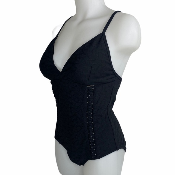 JESSICA Simpson Rose Bay Textured 1 Piece Swimsuit - Picture 3 of 12